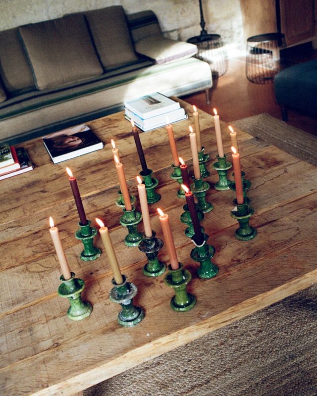 NOEL SE PRÉPARE   ⎯  CHRISTMAS IS COMING  #decoration #noel #fetes #candle #interiors #bordeauxwine #winelovers #winemaker