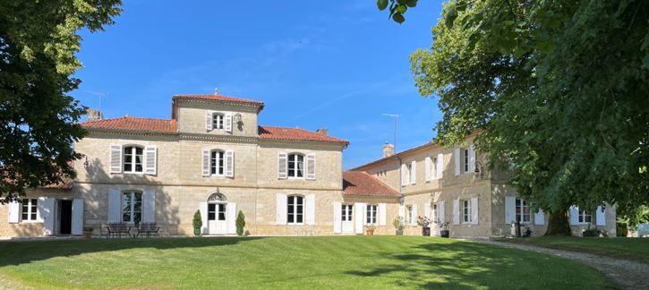 Bnb au Château du Payre-chambre et table d'hôtes au domaine viticole-gironde-vins de bordeaux