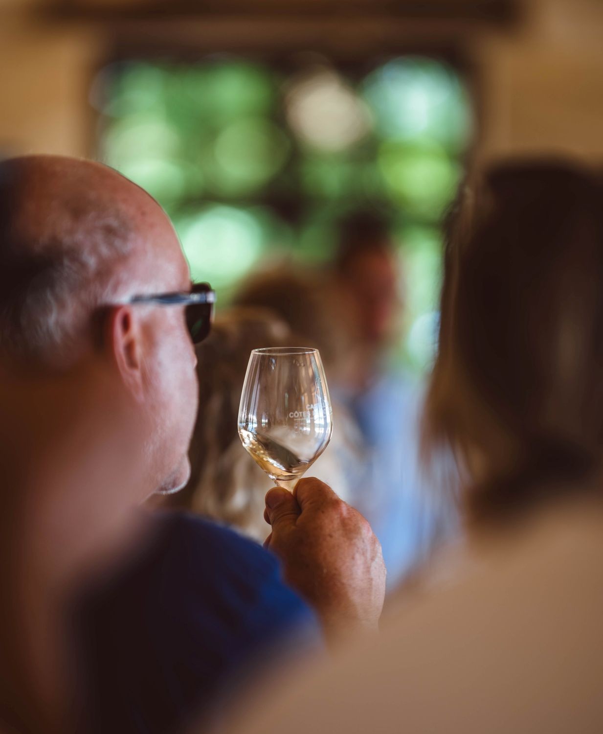 Dégustation commentée dans l'orangerie du Château La Pierrière
