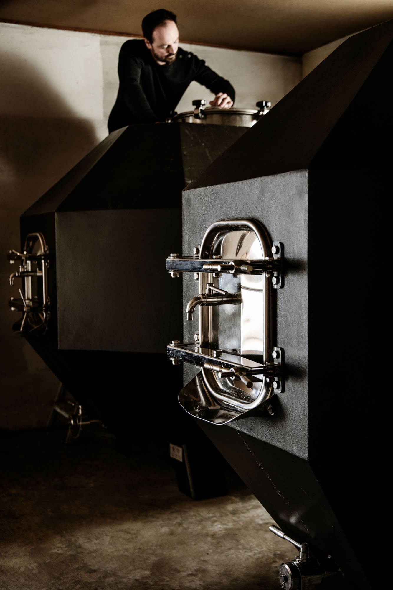 Cuve diamant chez Chateau Penin pour une élevage fin