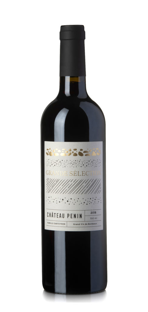 Juteux et fruité, des arômes de cerises noires, d'epices, de pain grillé, des tanins crayeux qui apportent de la longueur. Equilibre et finesse