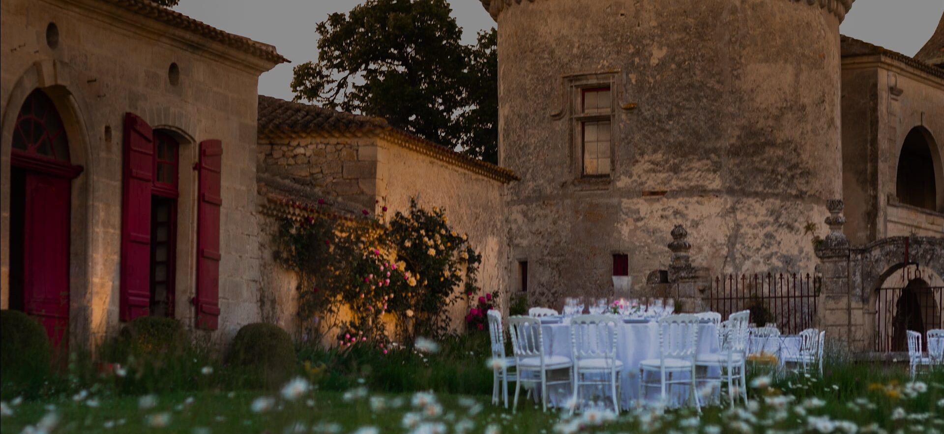 accueil-chateau-de-mouchac a Grezillac