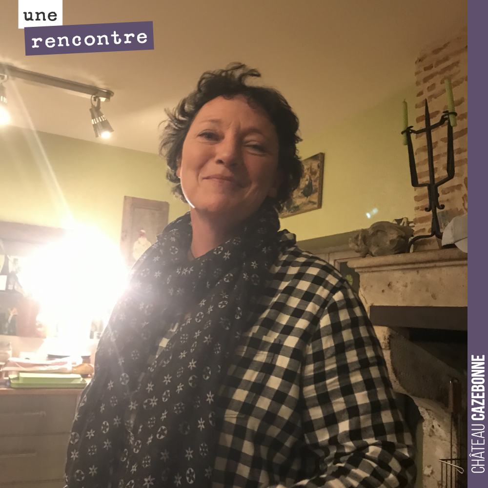 Portrait de vigneronne.
On a rendu visite vendredi à Stephanie Roussel du Domaine Lassolle dans le tout proche marmandais.
On est allé goûté ses jus 2018. Stéphanie a une patte bien à elle, inimita...