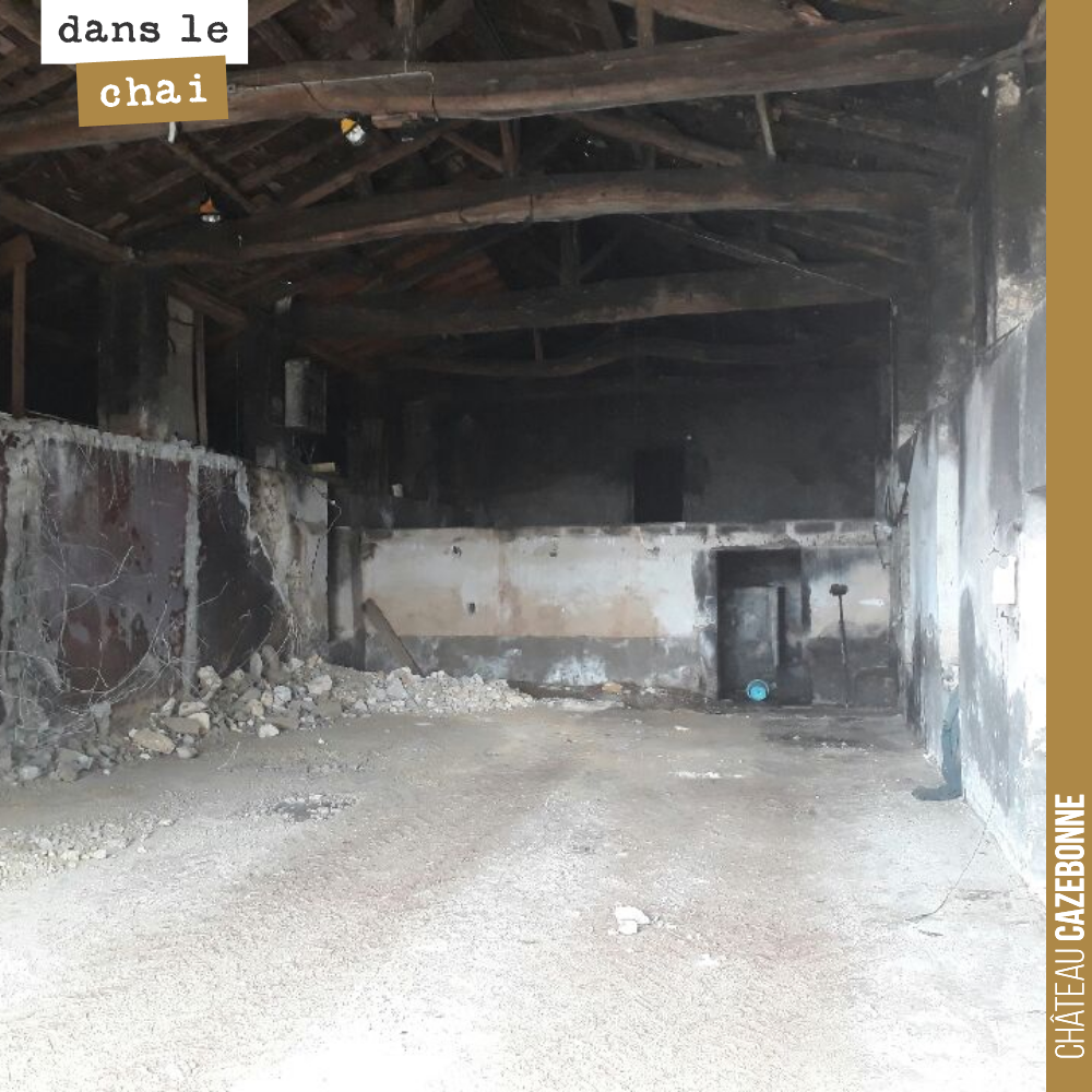 Les travaux de démolition sont maintenant finis. Place au maçon qui va couler une dalle et unifier tout cela.