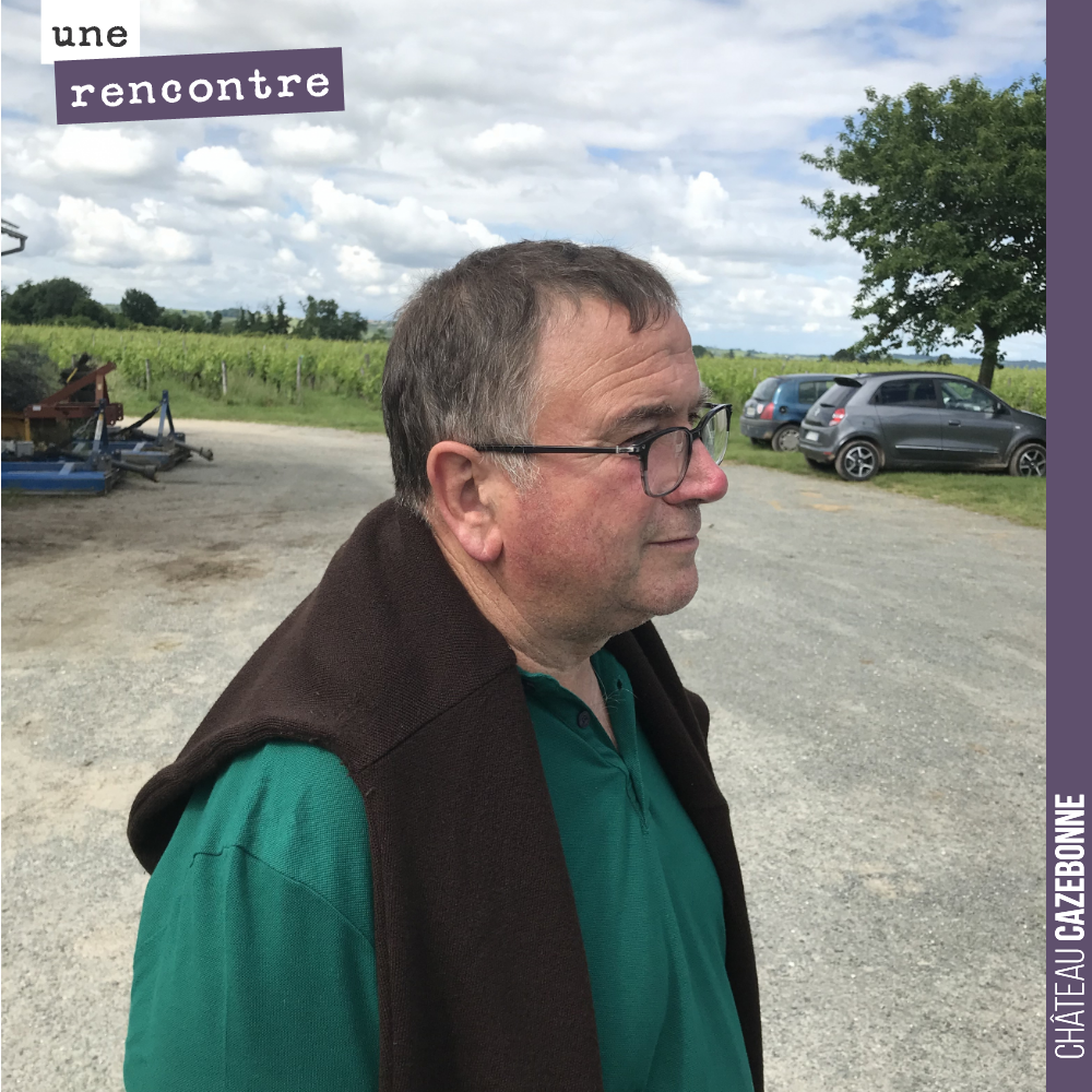 Jean Sourget, l'ancien propriétaire du principal îlot de vignes du domaine (sous le nom de Peyron Bouché), nous fait l'honneur de sa visite, en voisin. Sa connaissance des terroirs nous est précieuse.
