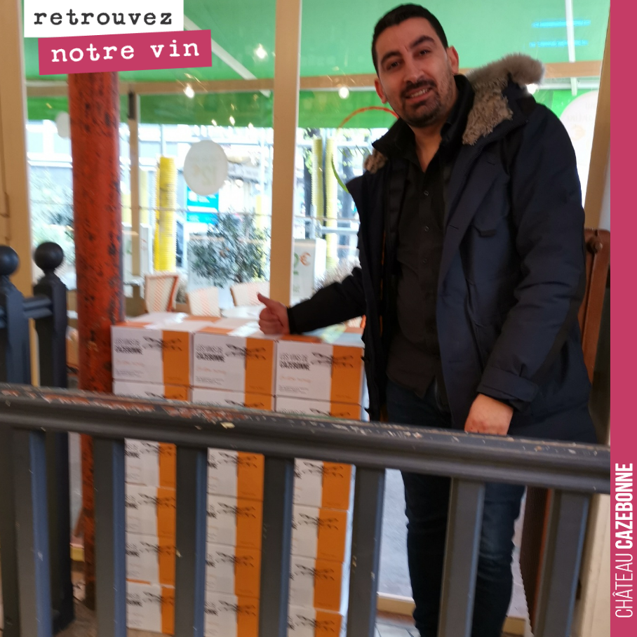 Nabil vient de réceptionner sa commande de Entre amis pour le restaurant de 750g la table de Boulogne. Pas peu fier et nous aussi d’ailleurs...