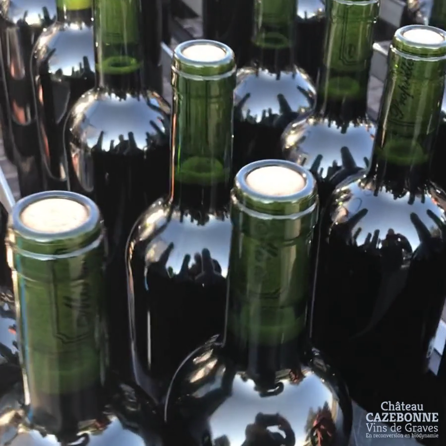 Fascinant manège, celui de la mise en bouteille des vins de notre millésime 2017...