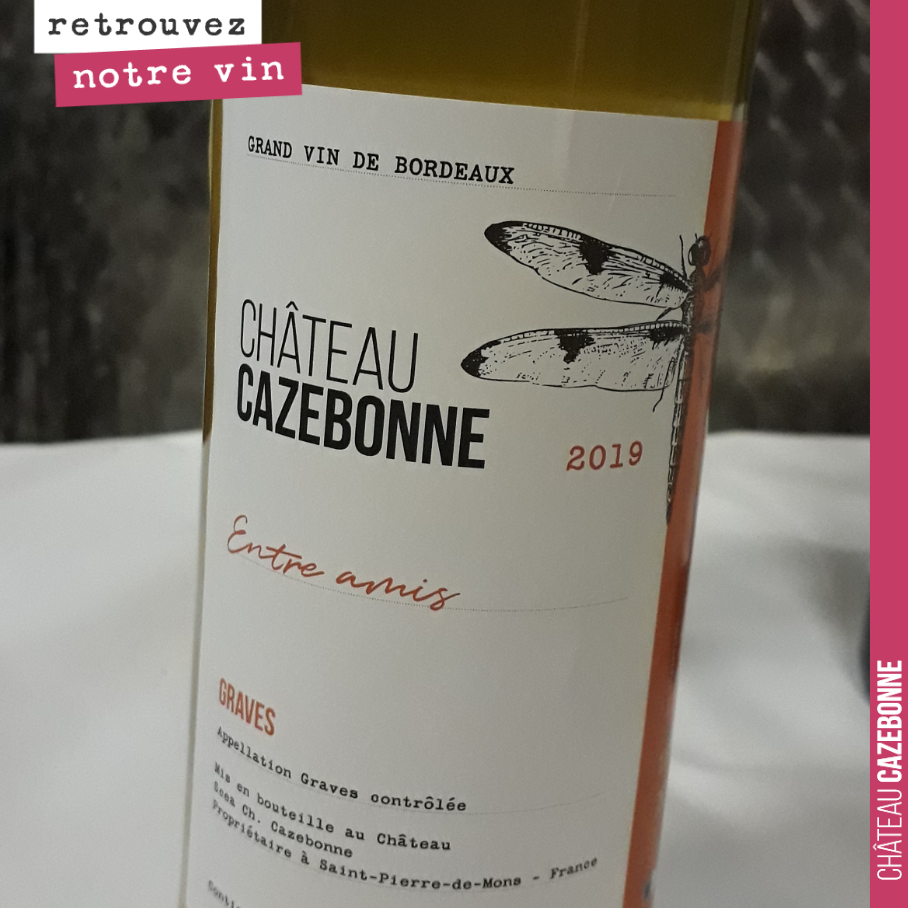 Elle vous plait l’étiquette de notre cuvée Entre amis blanc 2019 ?
C’est la première année que nous allons pouvoir vous proposer cette cuvée après le gel de 2017 et la grêle de 2018.
Vous allez v...