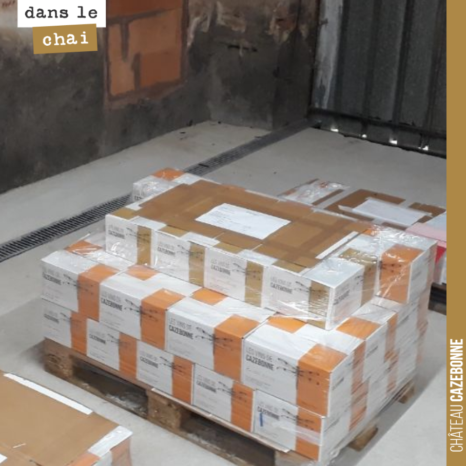 Cela fait plaisir d’expédier notre première commande incluant nos magnifiques parcellaires.
Vous noterez que désormais comme sur les étiquettes, on a désormais une couleur de couleur de carton pou...