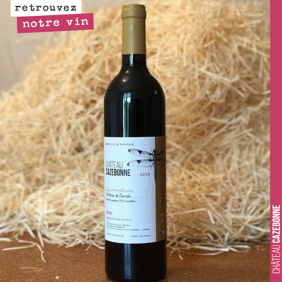 On continue avec la présentation de nos cuvées.
Ici, une bouteille issue de notre gamme des parcellaires.
Il nous a paru évident à la dégustation qu’il fallait isoler ce lot de merlot.
Les vign...