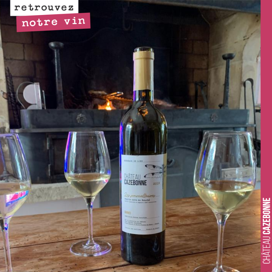 Toujours un bonheur de recevoir un mot de félicitations d’un copain vigneron, qui déguste ici au coin du feu, notre cuvée Argile ocre de Bouché.
On a hâte de goûter de notre côté le nouveau millés...