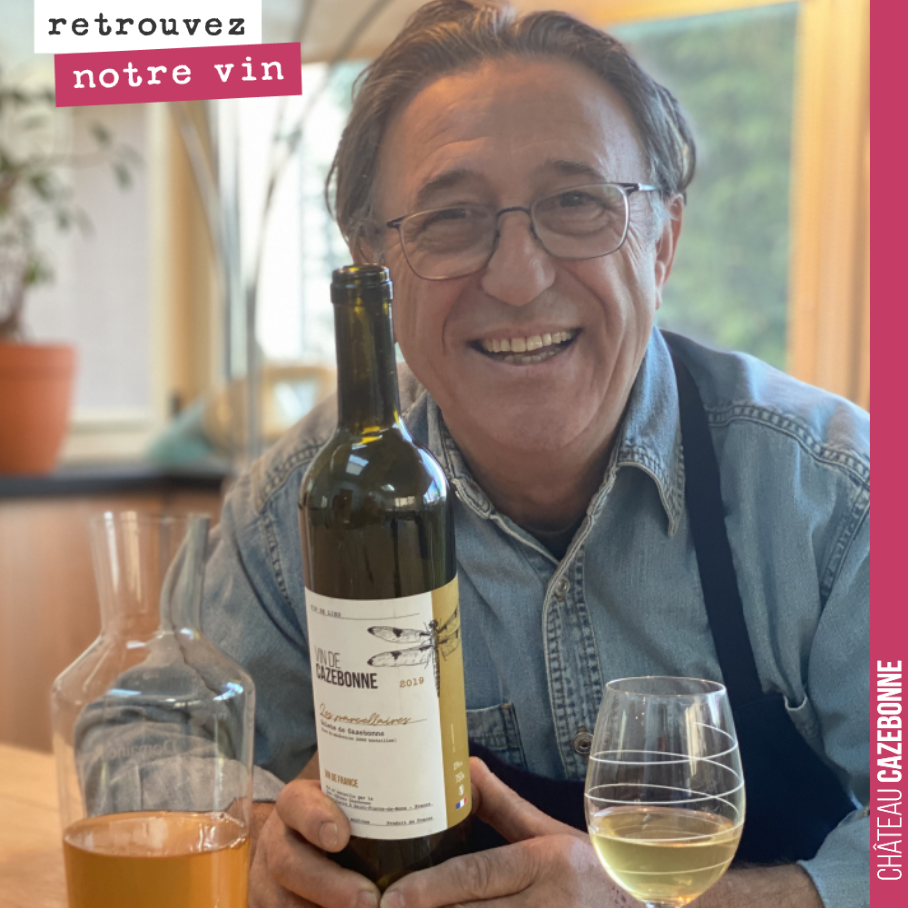 Patrick Jeffroy, 2 étoiles Michelin, déguste notre vin de macération.
Merci Chef Damien pour lui avoir fait goûter !
