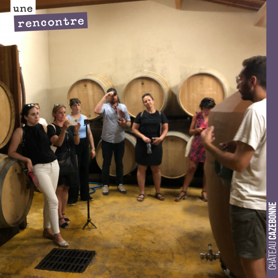 Lisa et Clément accueillait hier au domaine, un groupe de sommeliers en provenance des États Unis et Canada pour leur parler de la démarche de Cazebonne !
On vous accueille au domaine tout l’été...