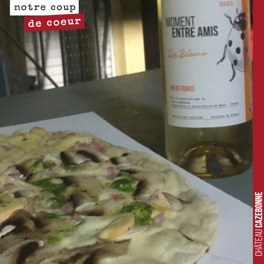Quand l’entre amis blanc 2021 se marie parfaitement avec la tarte flambée en Alsace.
Merci Pascal Jacobasch pour la photo.