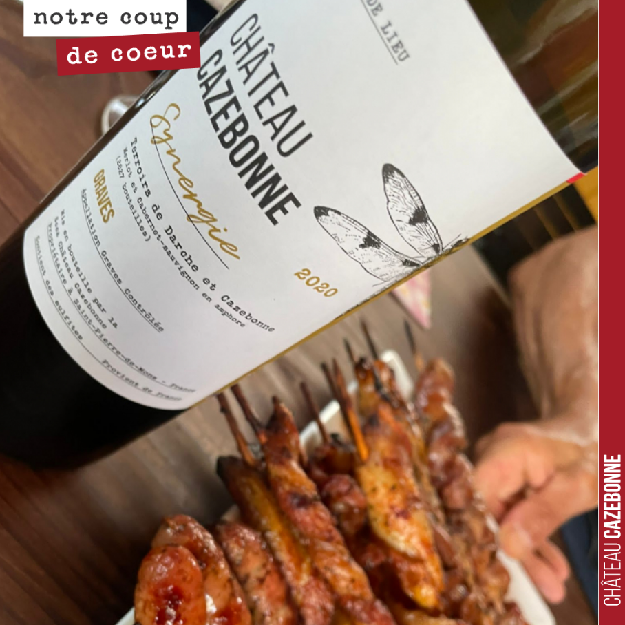 C’est le temps des barbecues.
La cuvée Synergie s’y prête à merveille !
Un assemblage de deux terroirs : Graves de Cazebonne et calcaires à Astéries de Darche.
Élevage en amphore. Un grand vin s...