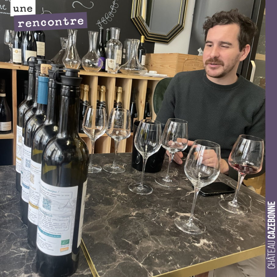 Tournée de dégustation aujourd’hui à Paris.
Ici à Secret Wine Door, un lieu intimiste et élégant où l’on apprend tous les secrets du vin.
Contactez Myrtille si vous souhaitez que l’on vienne vous v...